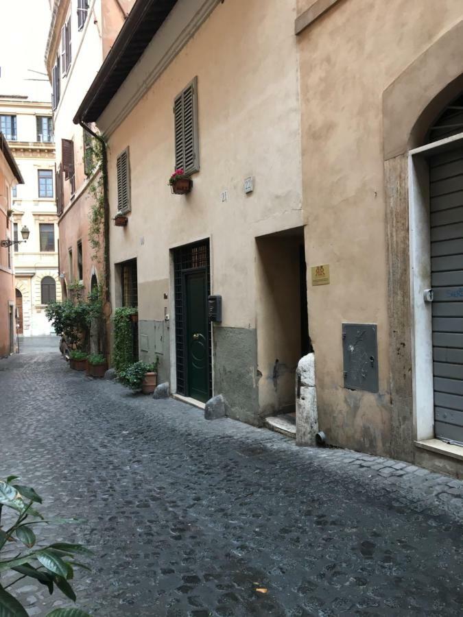 Bb Il Re Alla Reginella Guest House Roma Exterior foto